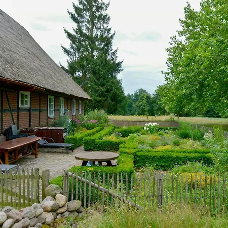 Feriehus Historic Near The Schaalsee *